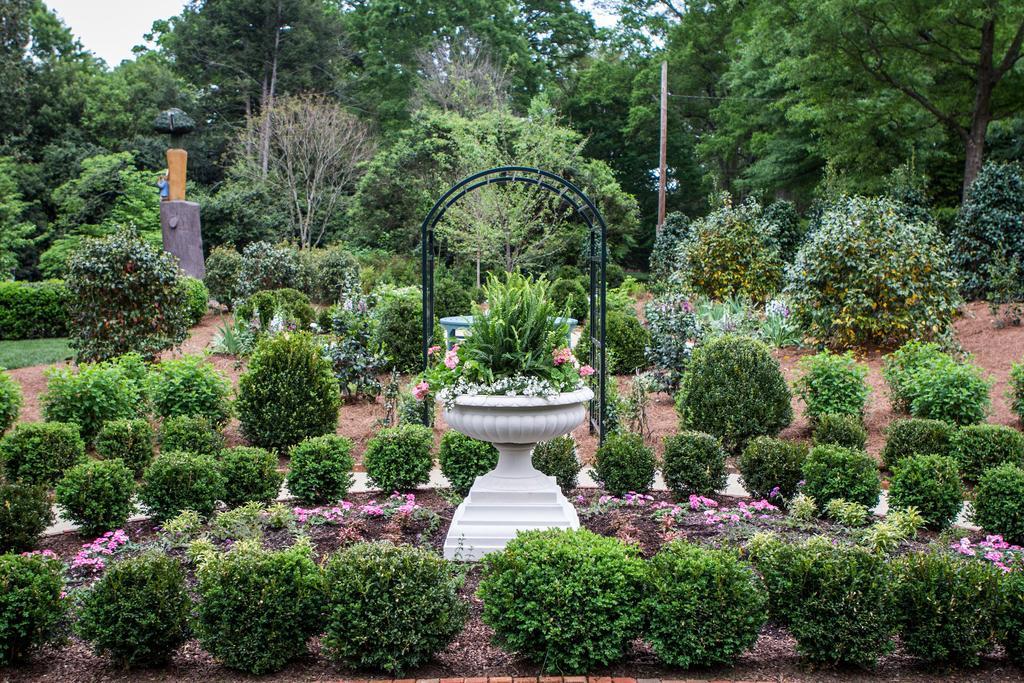The Duke Mansion Bed & Breakfast Charlotte Luaran gambar