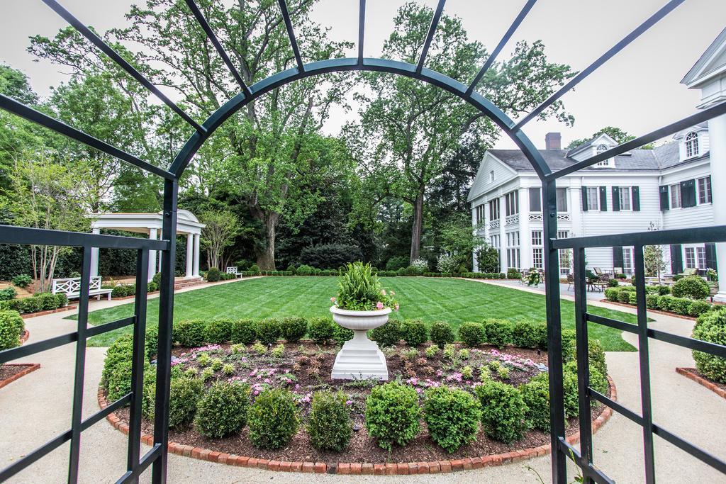 The Duke Mansion Bed & Breakfast Charlotte Luaran gambar