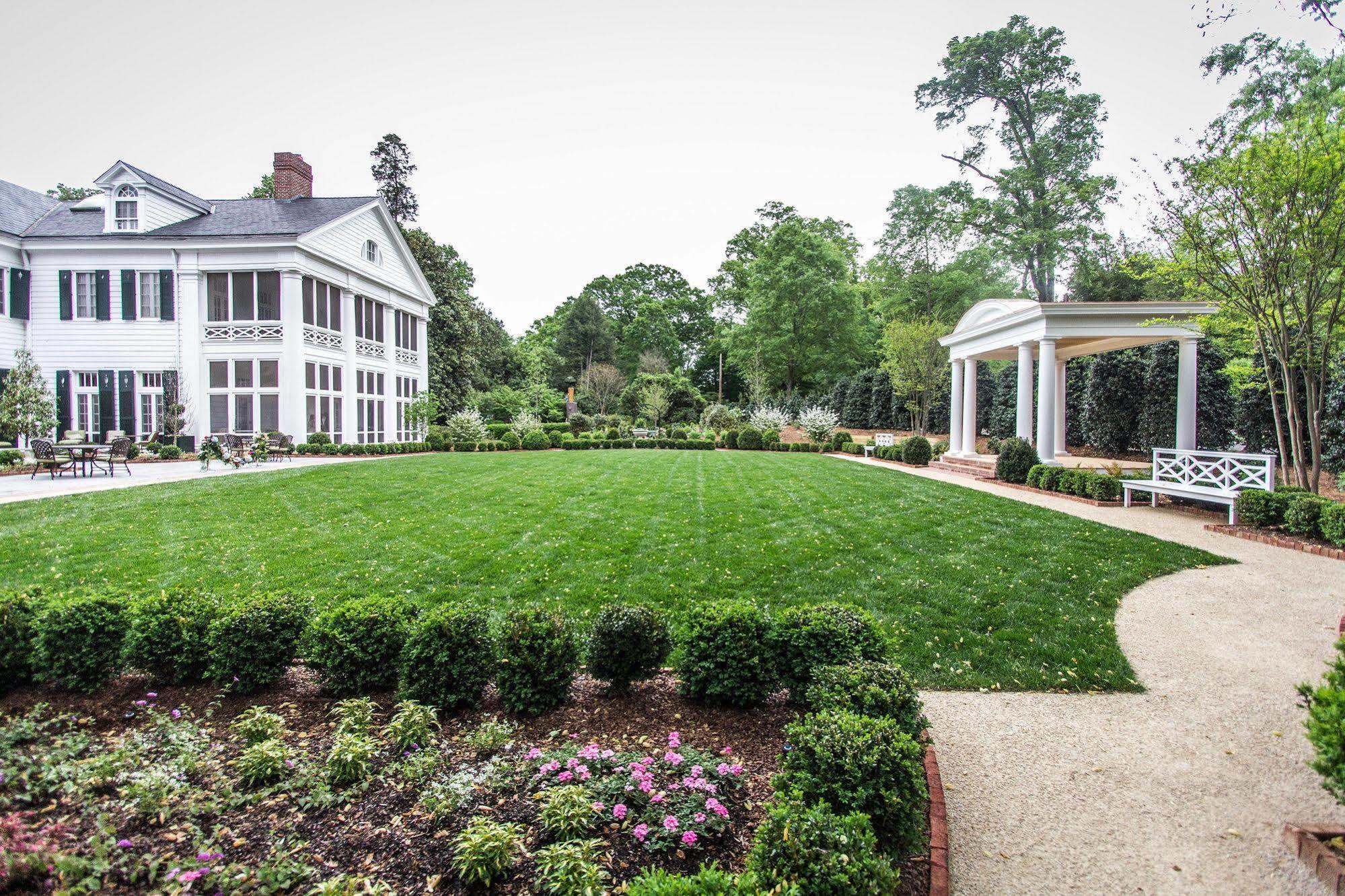 The Duke Mansion Bed & Breakfast Charlotte Luaran gambar